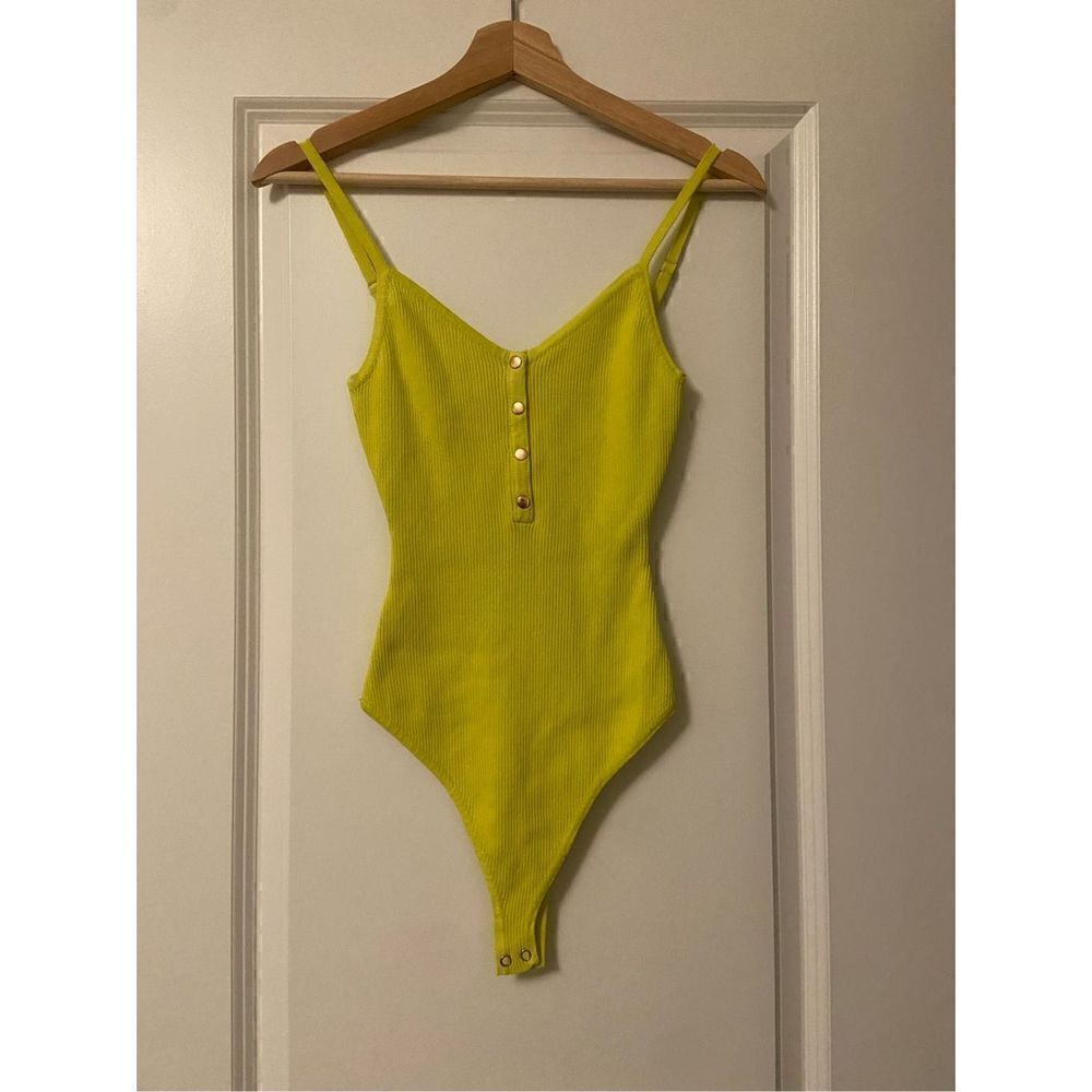Neon Green ribbed body suit Women’s size Medium